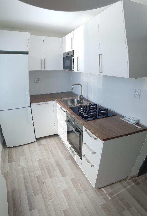 1+1 Znojmo Appartement Buitenkant foto
