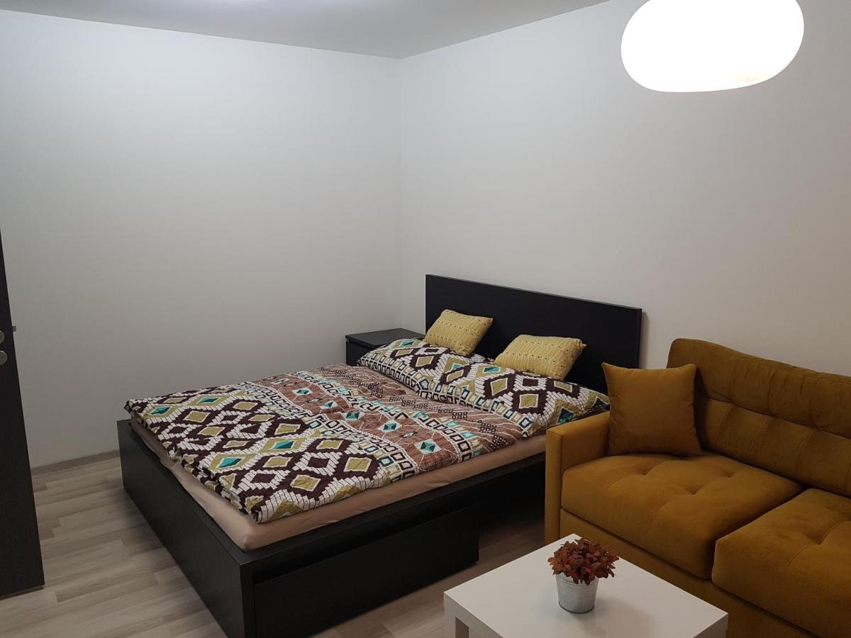 1+1 Znojmo Appartement Buitenkant foto